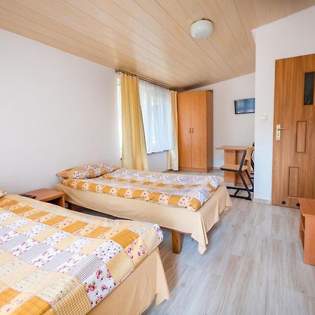 Domki Lesne Uroczysko Ustka Esterno foto